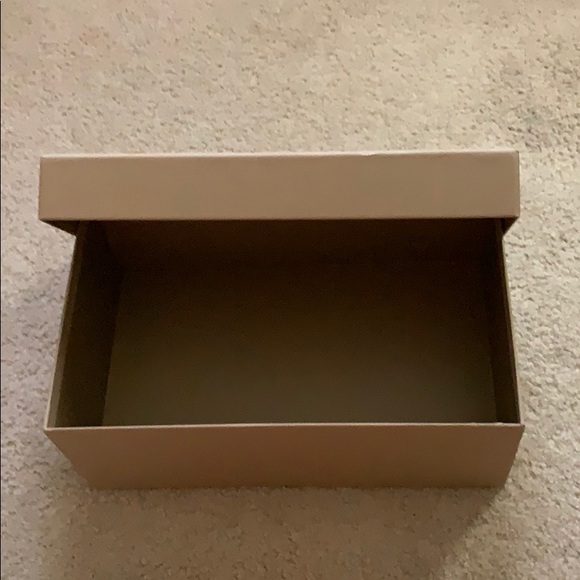 Authentic Burberry Box - Picture 2 of 3